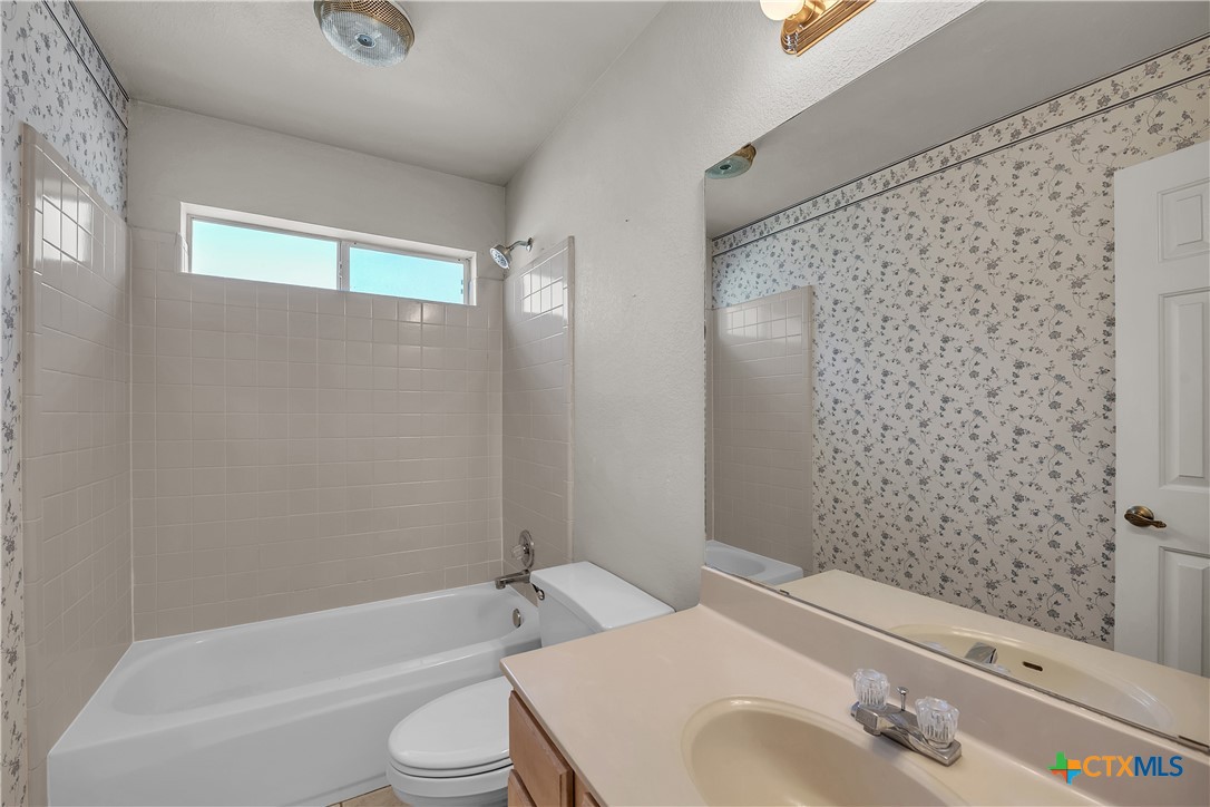 4801 Canterbury Circle Temple, TX 76502 - Photo 7 of 24