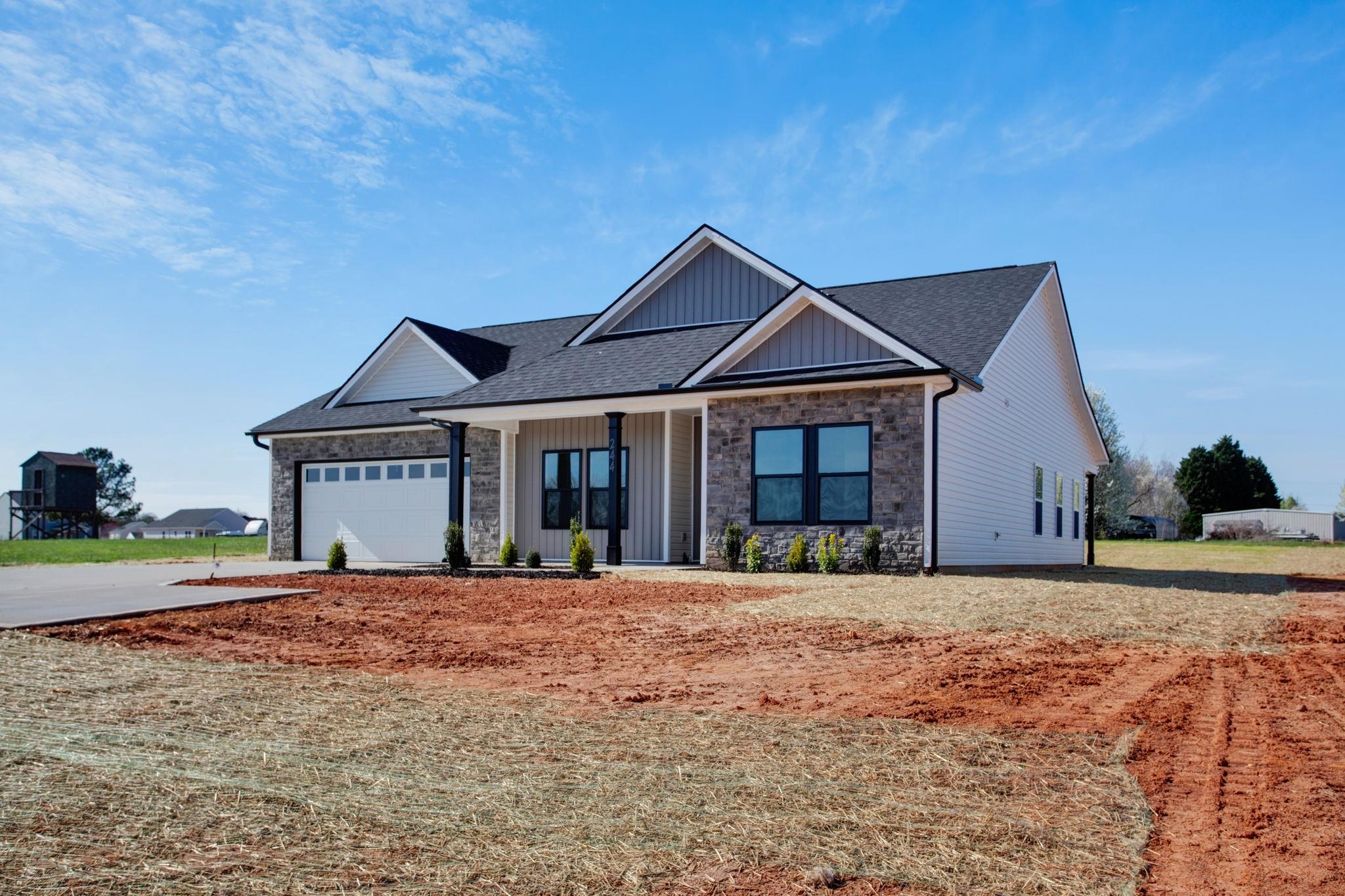 244 Archibald Road Boiling Springs, SC 29316 - Photo 3 of 28 Gallery Image 3