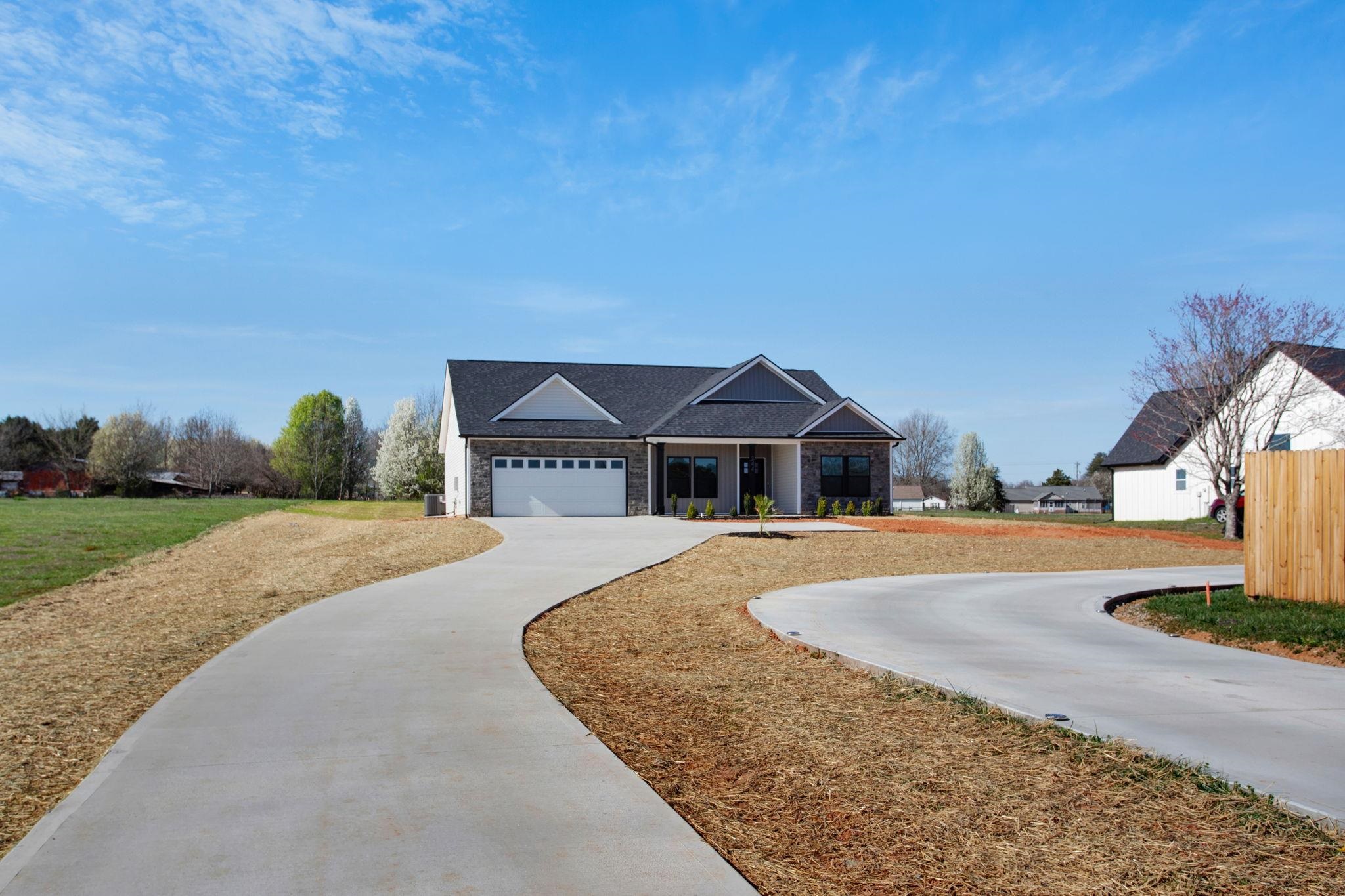 244 Archibald Road Boiling Springs, SC 29316 - Photo 5 of 28 Gallery Image 5