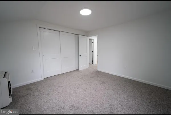a view of utility room