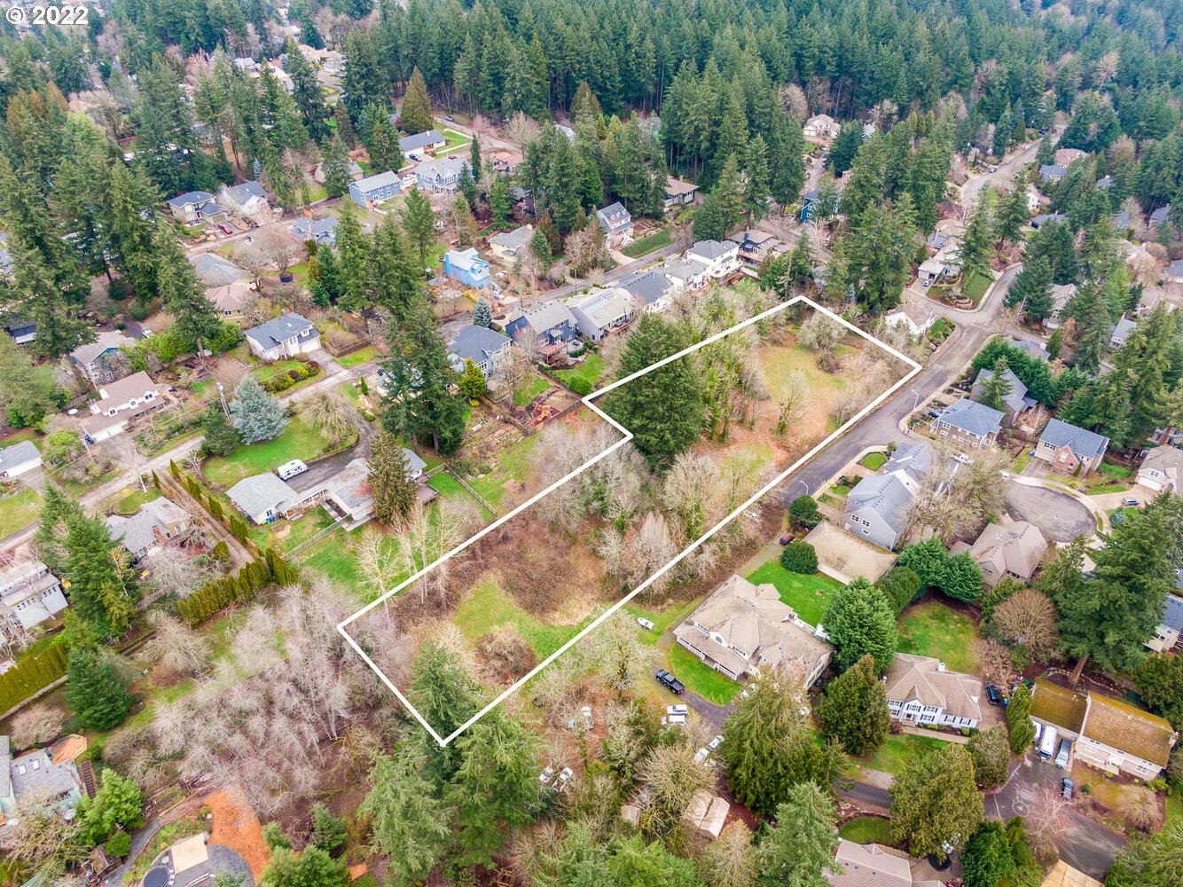 South Comus Street Portland, OR 97219 - Photo 4 of 24 Gallery Image 4