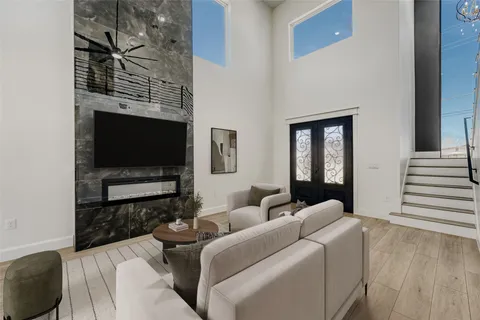 $480,000 | 406 East Carrie Manor Street, Manor, TX 78653