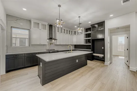 $480,000 | 406 East Carrie Manor Street, Manor, TX 78653