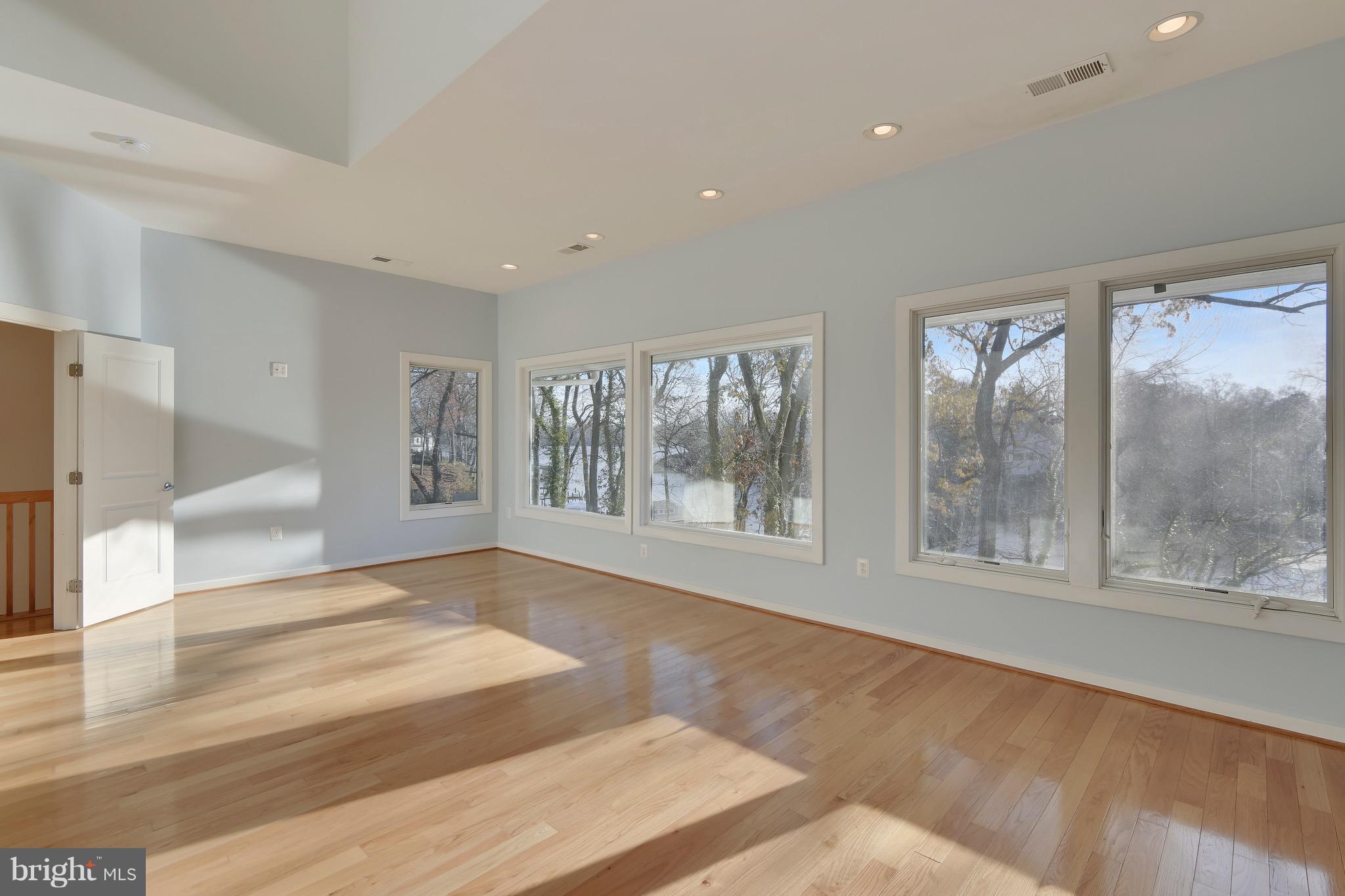 2753 Hambleton Road Riva, MD 21140 - Photo 15 of 59