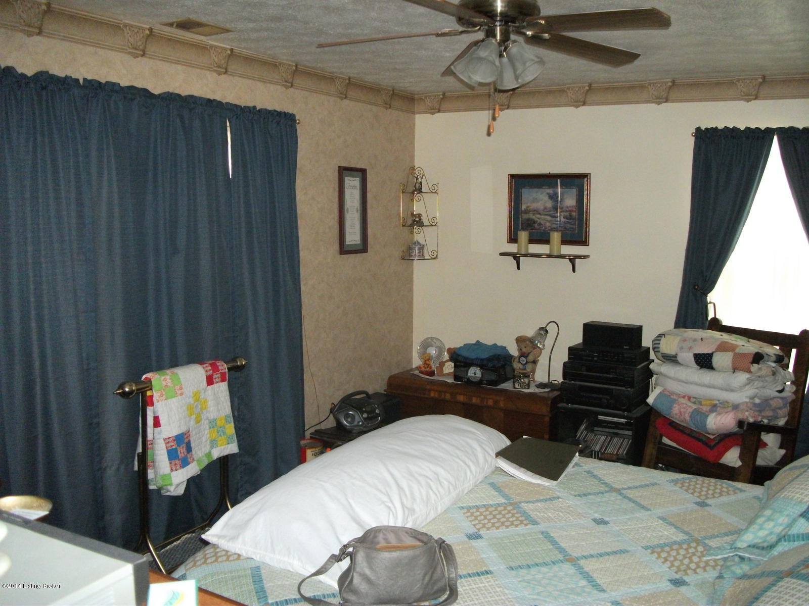 2446 Mink Run Road Frankfort, KY 40601 - Photo 8 of 20 Master suite with private bath and walk-in closet. Direct access to deck.