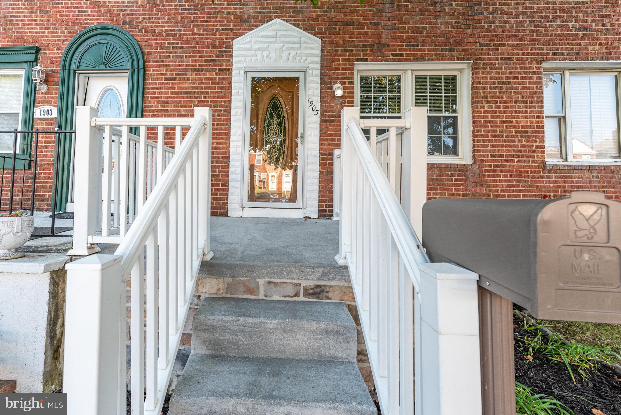 Porch with Maintenance Free Vinyl Railings
