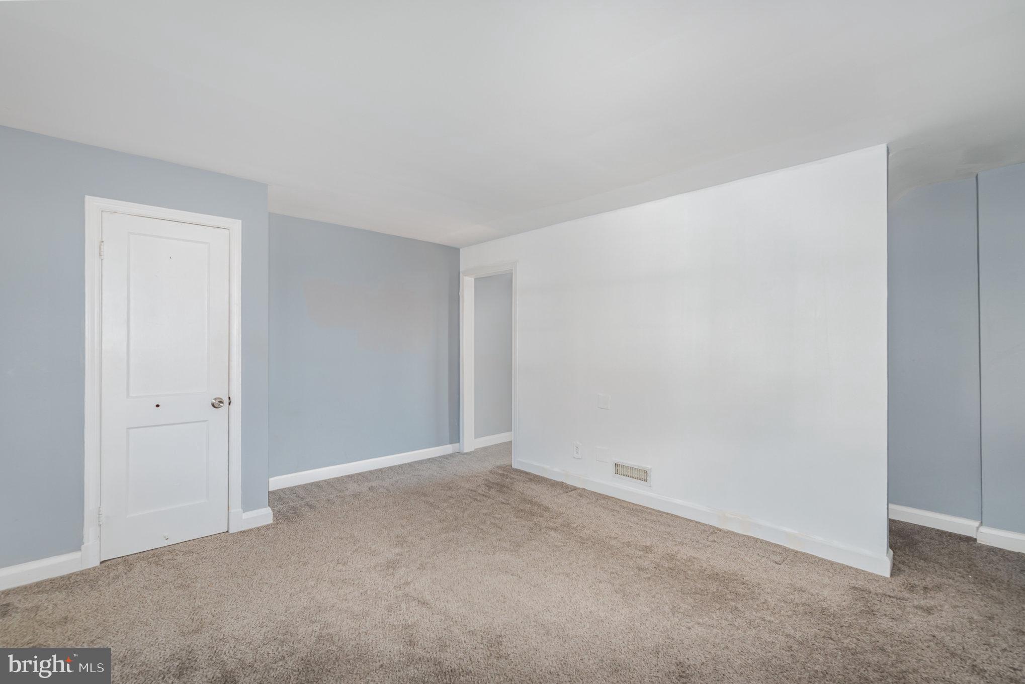 Living Rm with Access to 3rd Bedroom