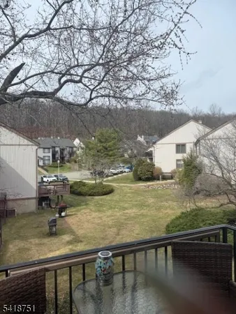 $2,200 | 12212 Aspen Court, Unit 212, Stanhope, NJ 07874