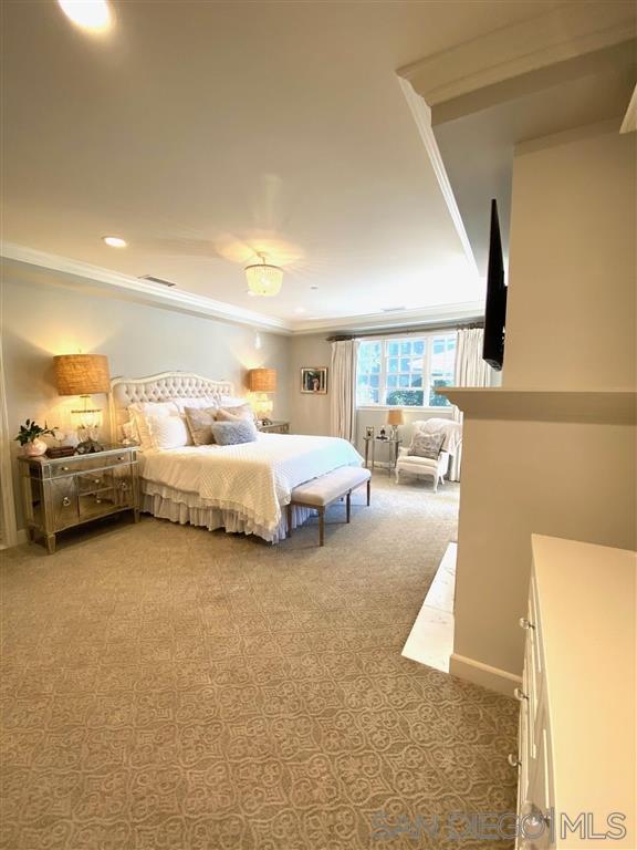 2365 Jennifer Lane Encinitas, CA 92024 - Photo 11 of 25 a bed room with bed and three large window