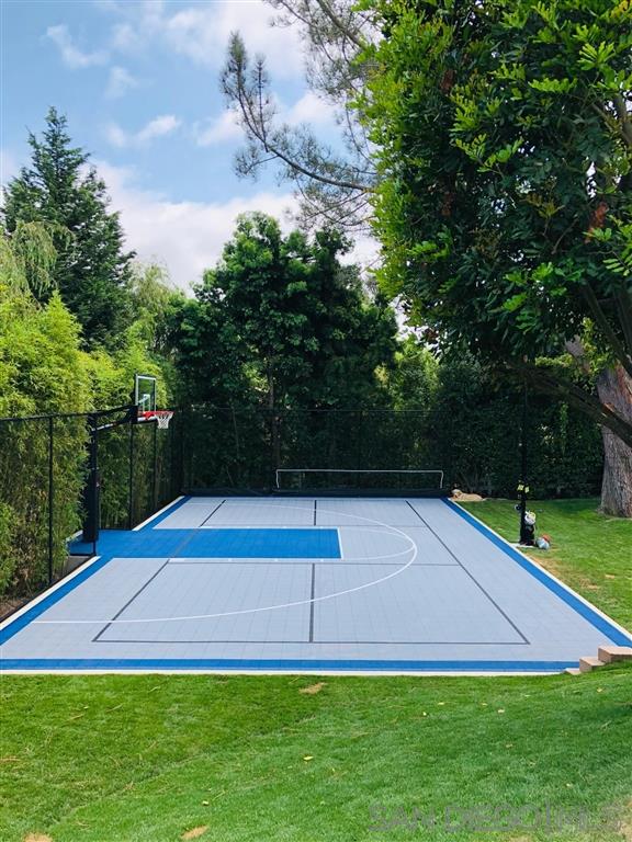 2365 Jennifer Lane Encinitas, CA 92024 - Photo 25 of 25 a view of outdoor space