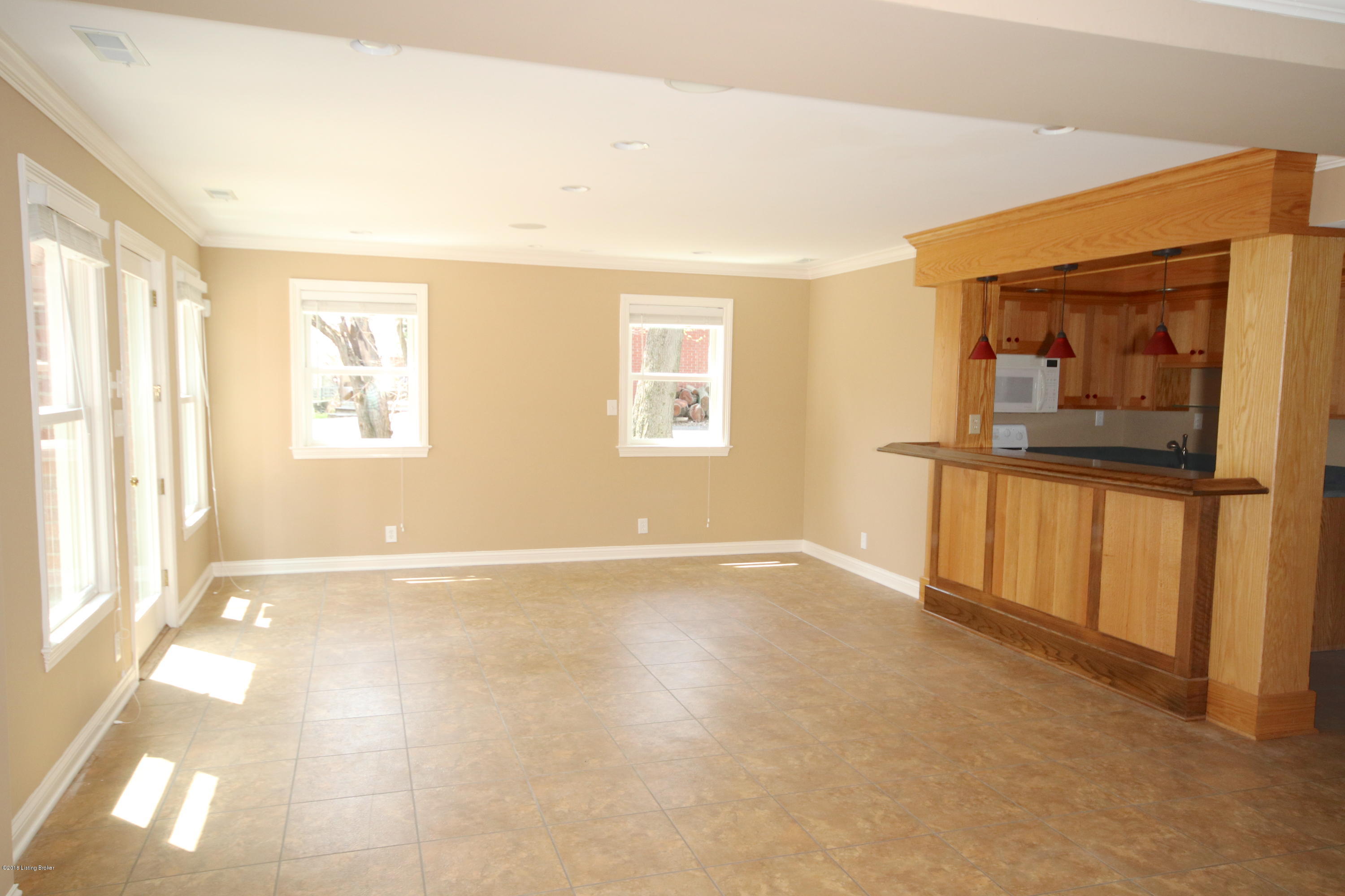 13402 Creekview Road Prospect, KY 40059 - Photo 37 of 50 Basement Wet Bar / Kitchen