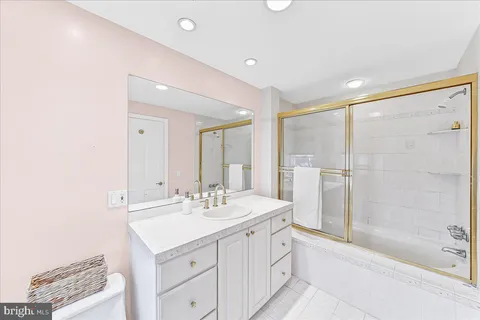 $599,000 | 658 East Leamy Avenue, Springfield, PA 19064