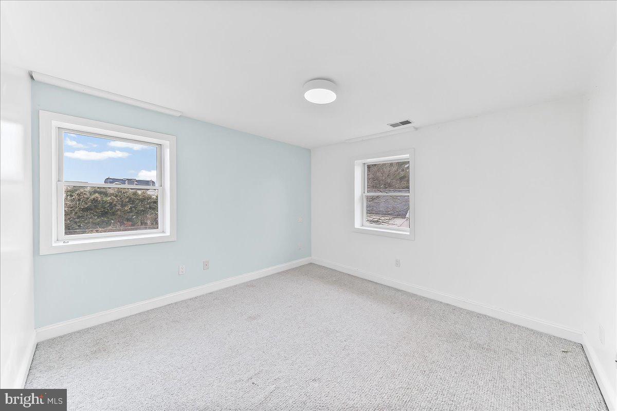 658 East Leamy Avenue Springfield, PA 19064 - Photo 25 of 36 3rd Bedroom