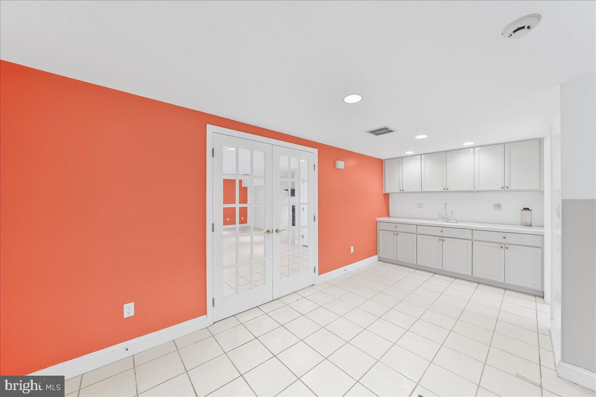 658 East Leamy Avenue Springfield, PA 19064 - Photo 30 of 36 French Doors for privacy into Office/Exercise Rm.