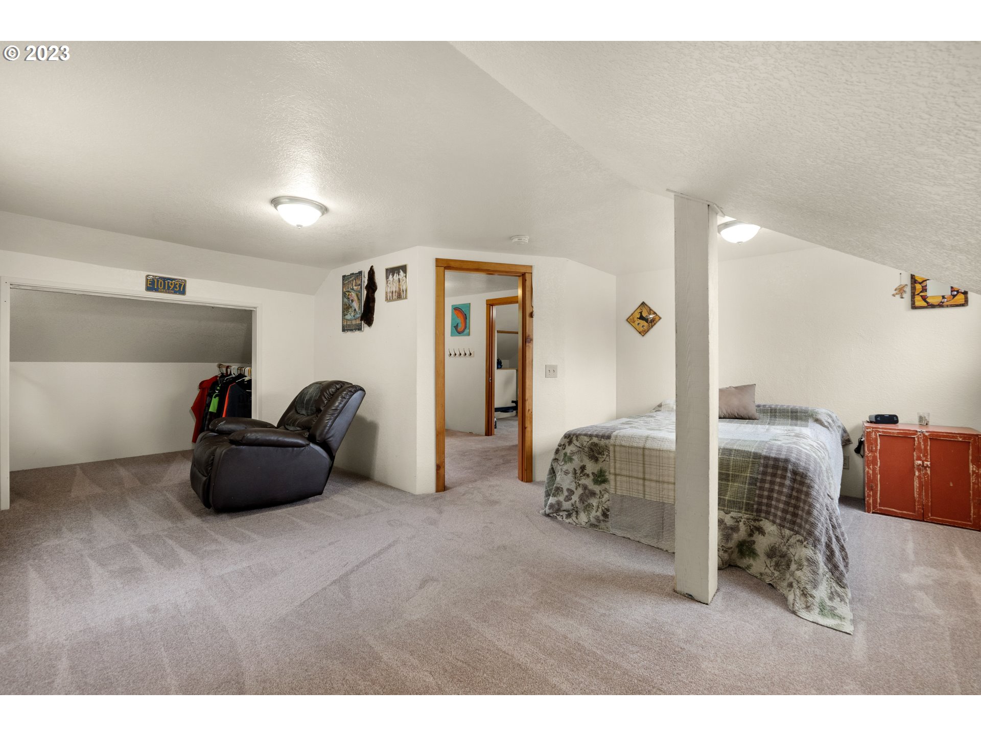 92357 Maki Road Astoria, OR 97103 - Photo 24 of 41 a living room with furniture and a view of living room