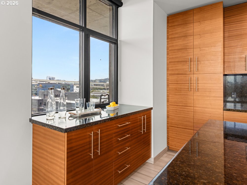 1830 Northwest Riverscape Street, Unit 801 Portland, OR 97209 - Photo 21 of 48 Gallery Image 21