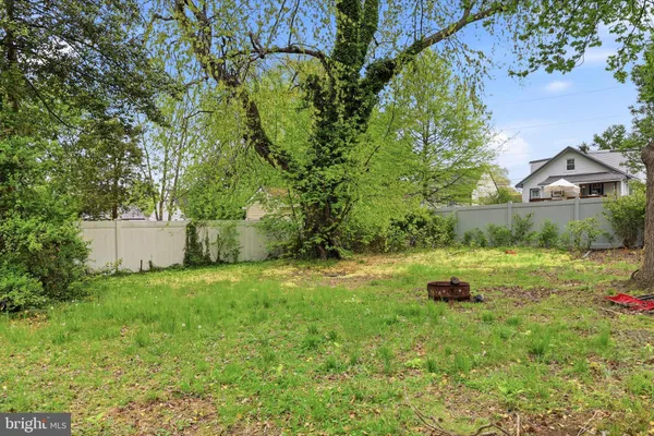 $2,600 | 334 North Oakland Avenue, Runnemede, NJ 08078