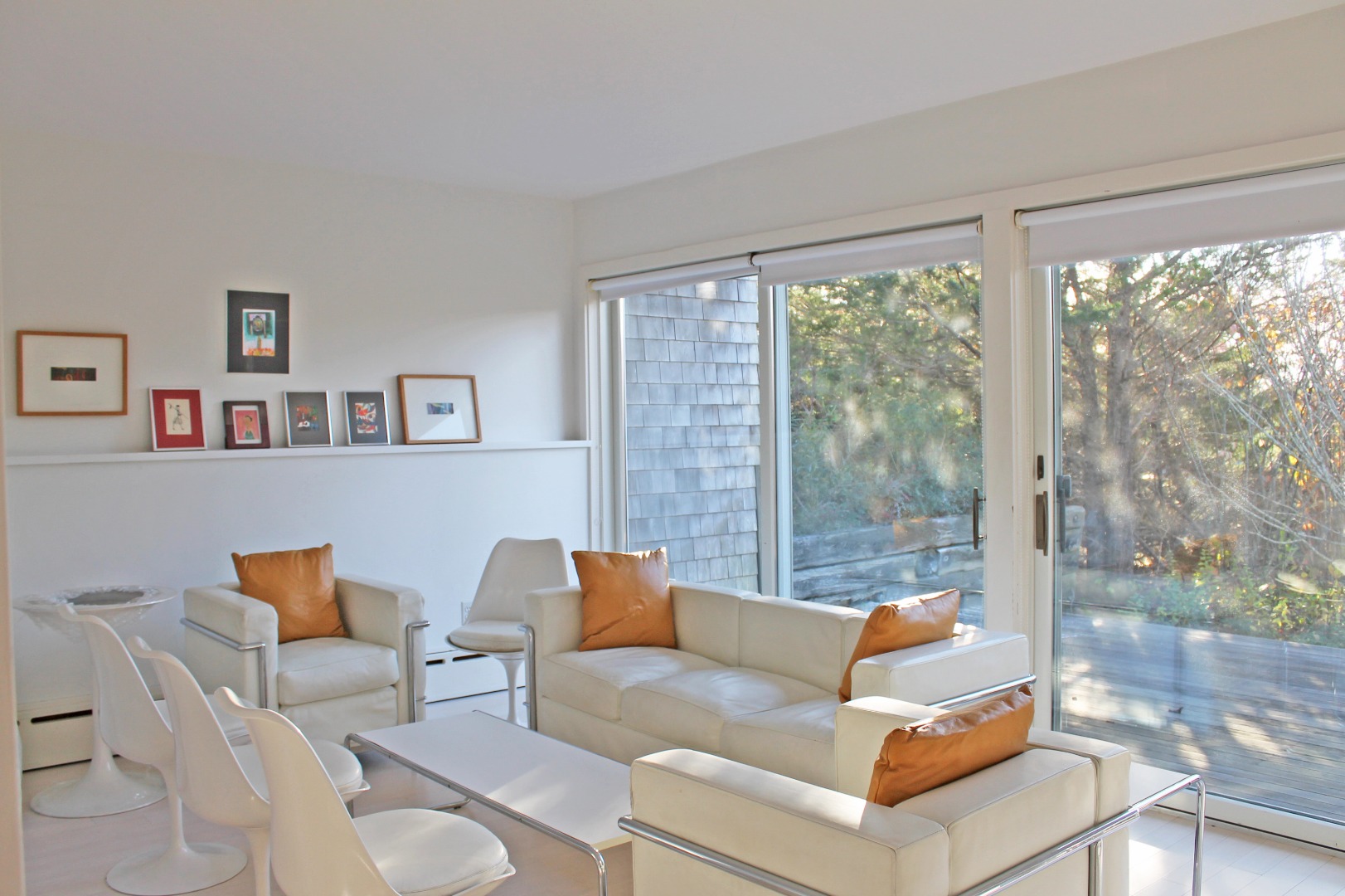 8 Drive Way Chilmark, MA 02535 - Photo 4 of 6 http://d1qzqeyxiitrap.cloudfront.net/photos/38298/5a09e787.jpg