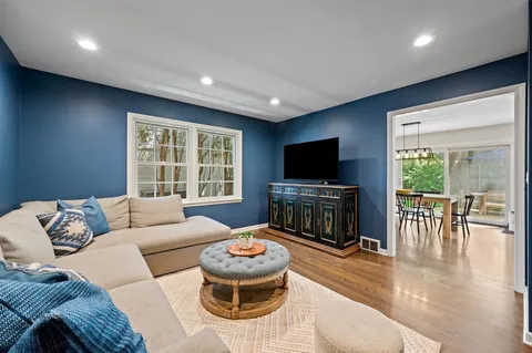 $1,399,000 | 2223 Crestview Lane, Wilmette, IL 60091
