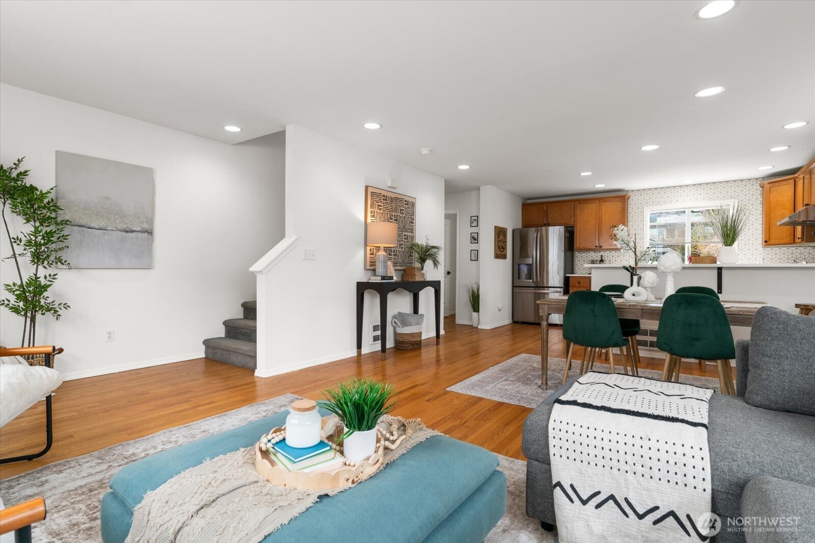 6035 Fauntleroy Way Southwest, Unit B Seattle, WA 98136 - Photo 11 of 26