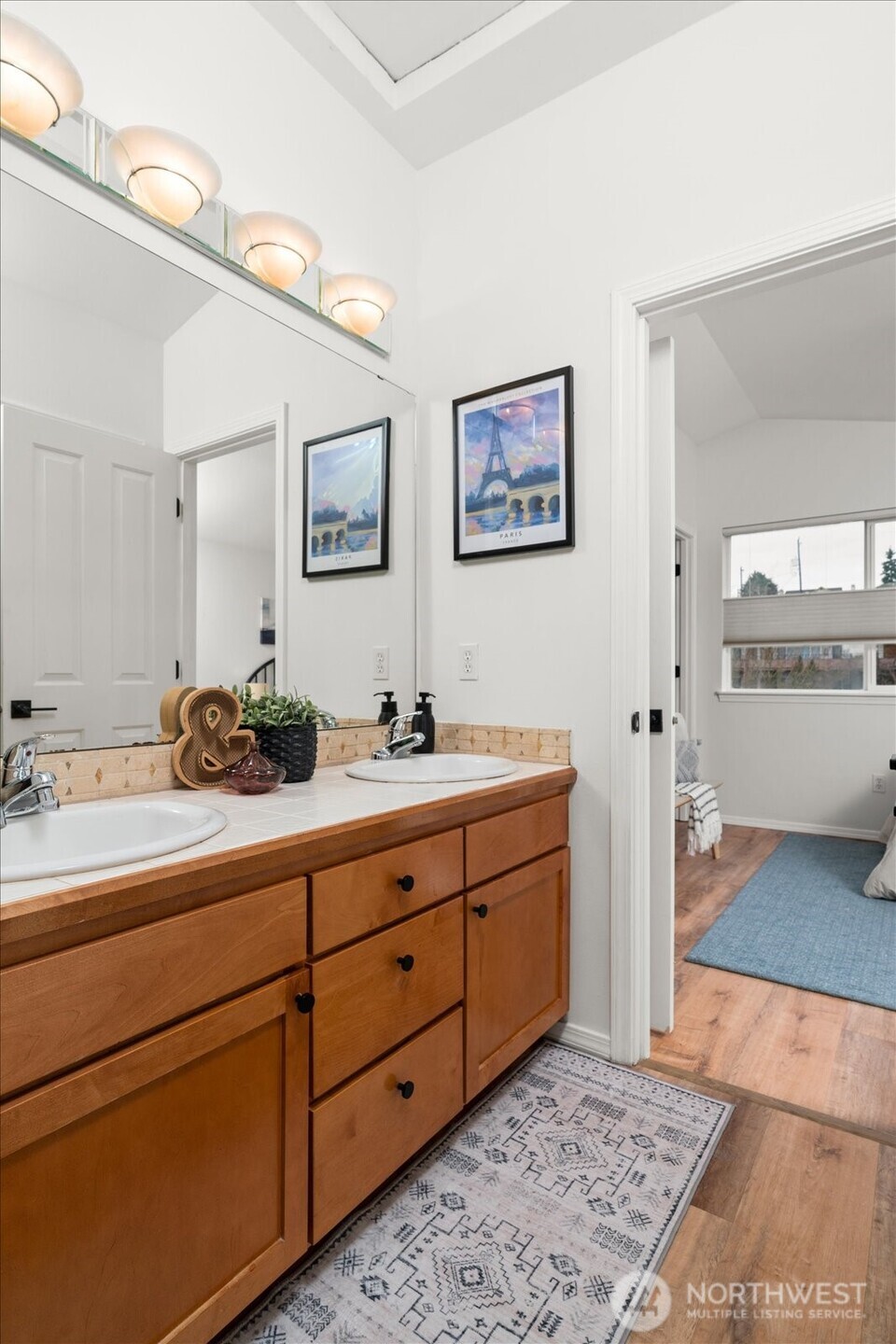 6035 Fauntleroy Way Southwest, Unit B Seattle, WA 98136 - Photo 18 of 26
