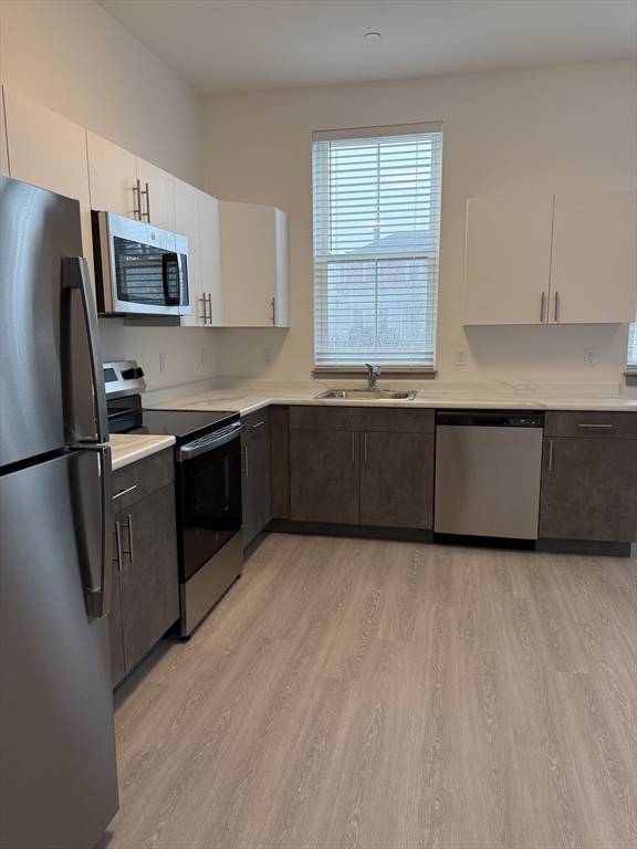 626 Main Street, Unit 202 Dennis Port, MA 02639 - Photo 3 of 21