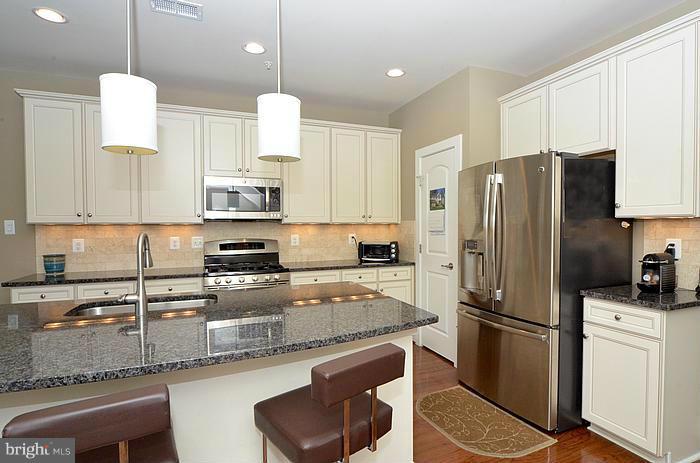 705 Hendrix Avenue Gaithersburg, MD 20878 - Photo 11 of 30 Kitchen