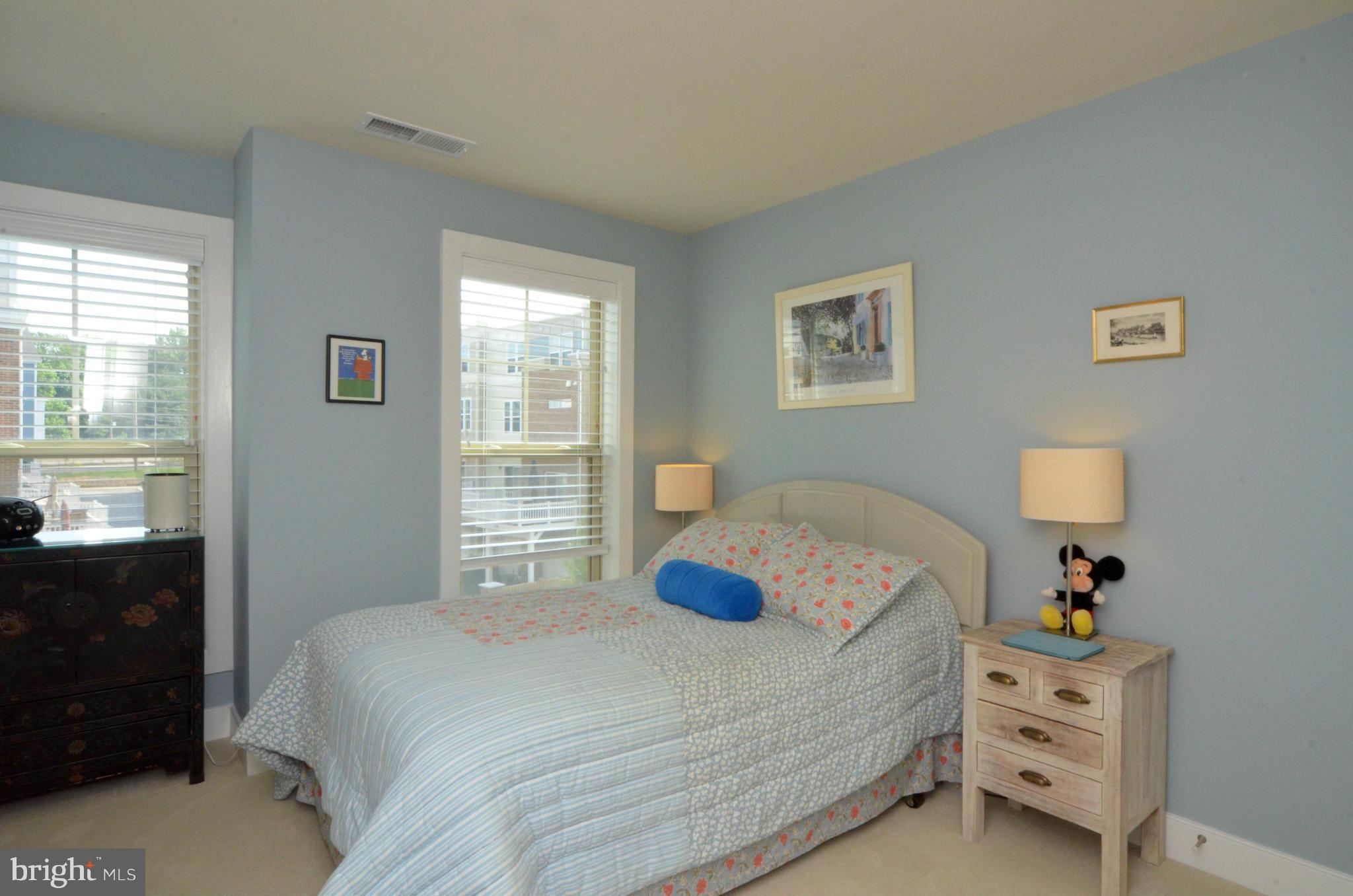 705 Hendrix Avenue Gaithersburg, MD 20878 - Photo 20 of 30 Bedroom 2