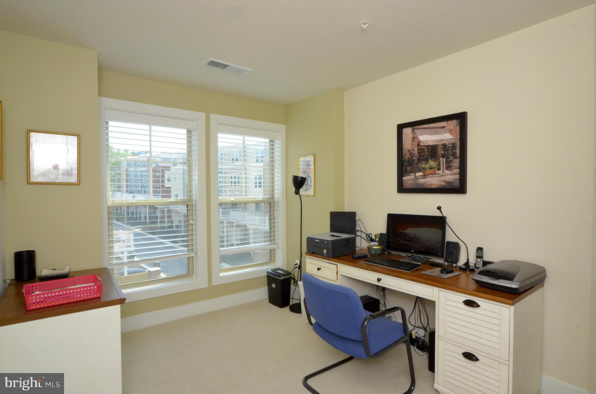 705 Hendrix Avenue Gaithersburg, MD 20878 - Photo 21 of 30 Bedroom 3 used as office