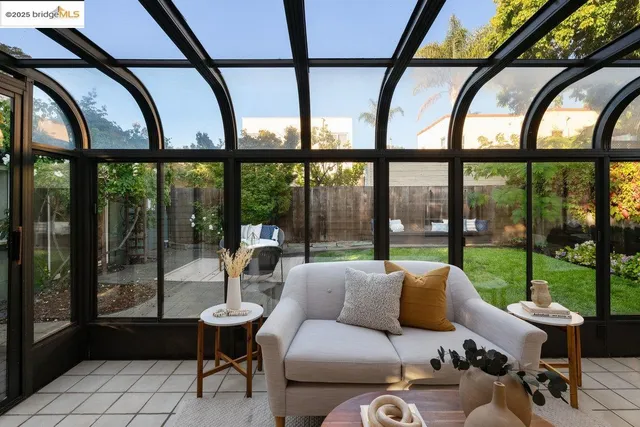 $948,000 | 3056 California Street, Oakland, CA 94602