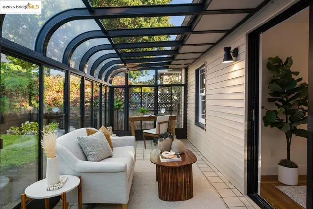 $948,000 | 3056 California Street, Oakland, CA 94602