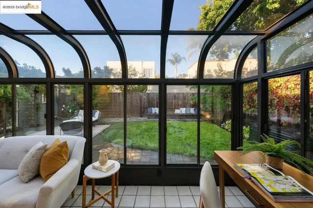 $948,000 | 3056 California Street, Oakland, CA 94602