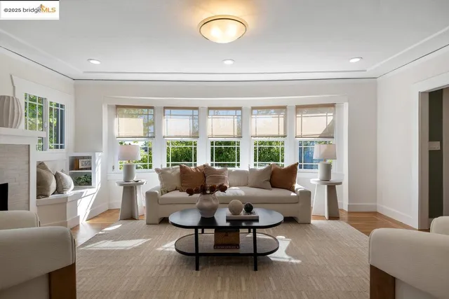 $948,000 | 3056 California Street, Oakland, CA 94602