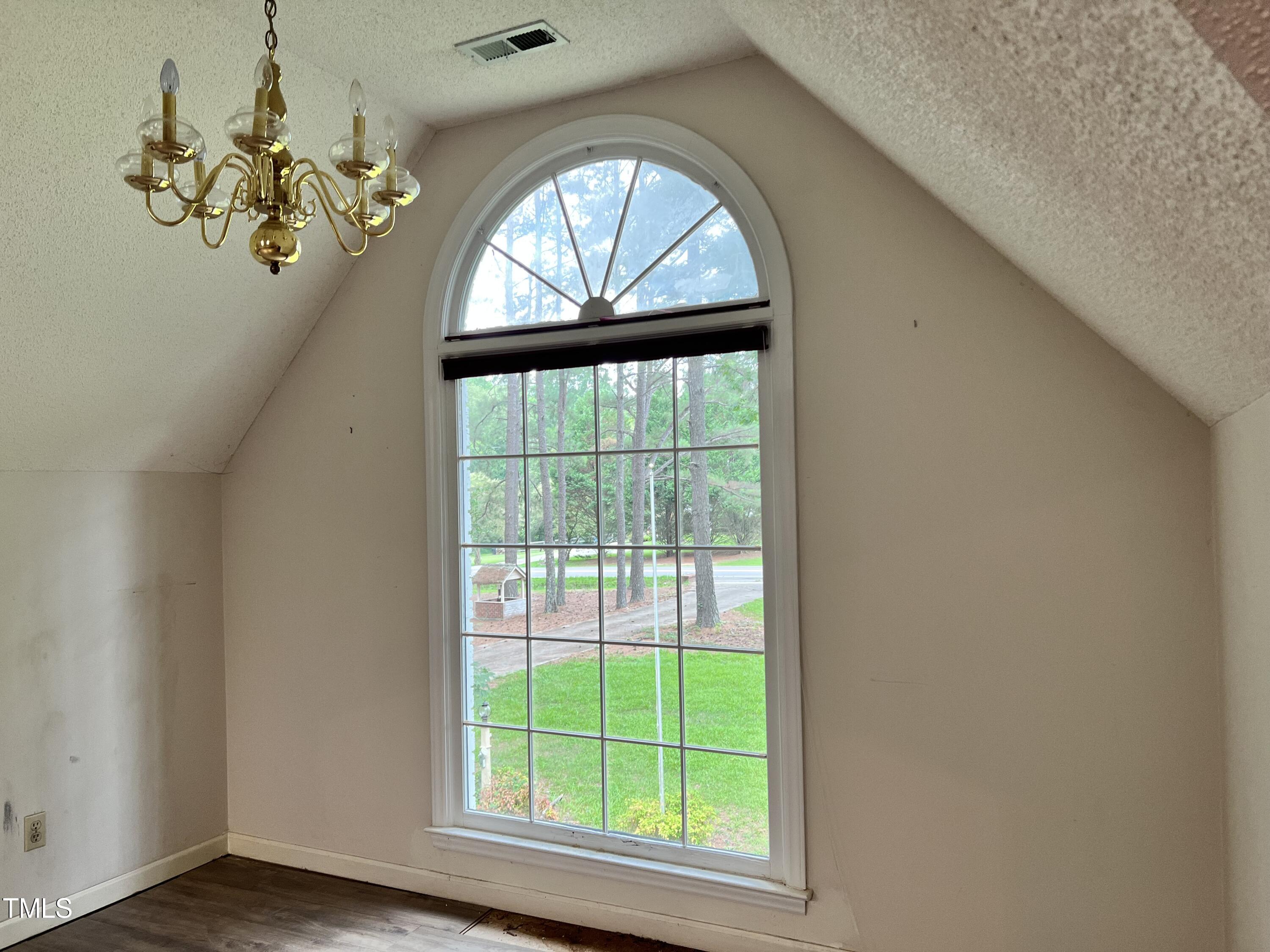 5759 Raleigh Road Benson, NC 27504 - Photo 16 of 21 Bonus Room