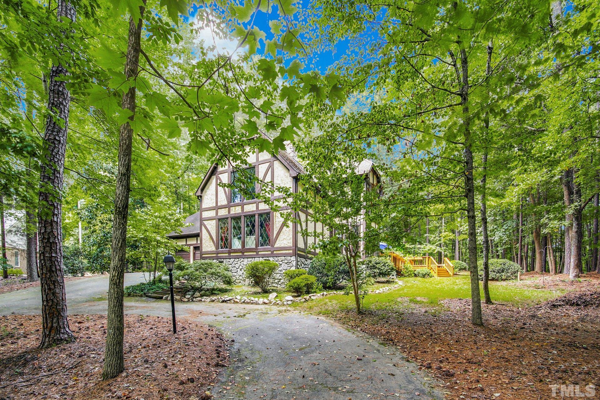 8841 Woodyhill Road Raleigh, NC 27613 - Photo 2 of 21