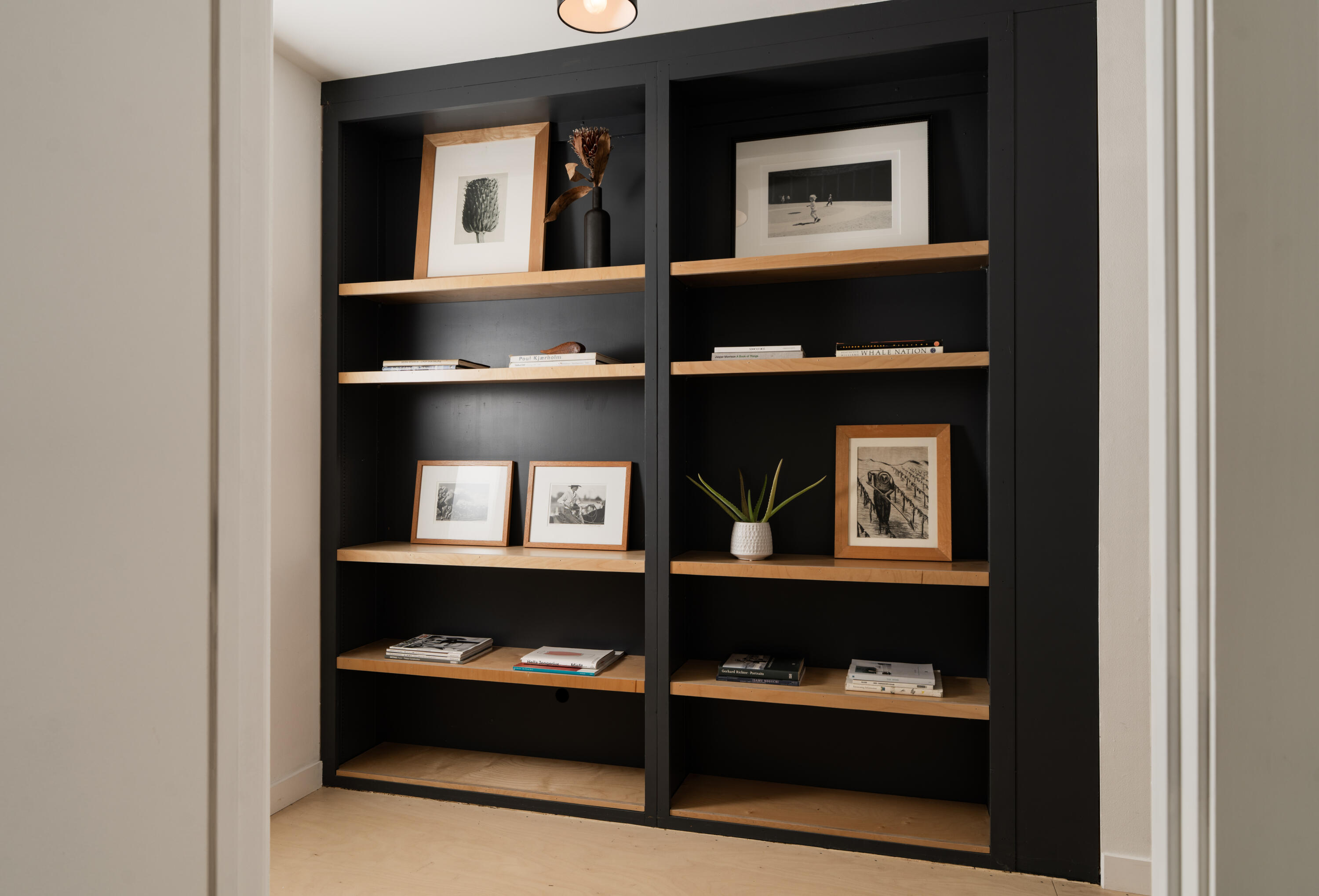 1512 Hillcrest Road Santa Barbara, CA 93103 - Photo 45 of 53 Hallway
