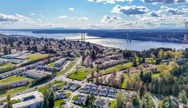 $479,000 | 2801 North Narrows Drive, Unit G2, Tacoma, WA 98407