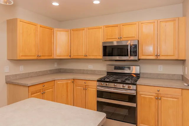 $279,900 | 6514 Marlow Street, Portage, MI 49024