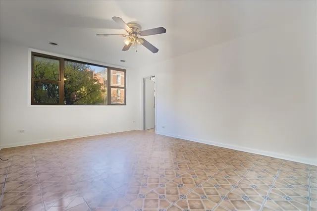 $1,600 | 1727 West 19th Street, Unit 2, Chicago, IL 60608