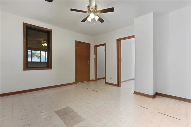 $1,600 | 1727 West 19th Street, Unit 2, Chicago, IL 60608