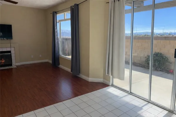 $2,450 | 14527 Pony Trail Road, Victorville, CA 92392