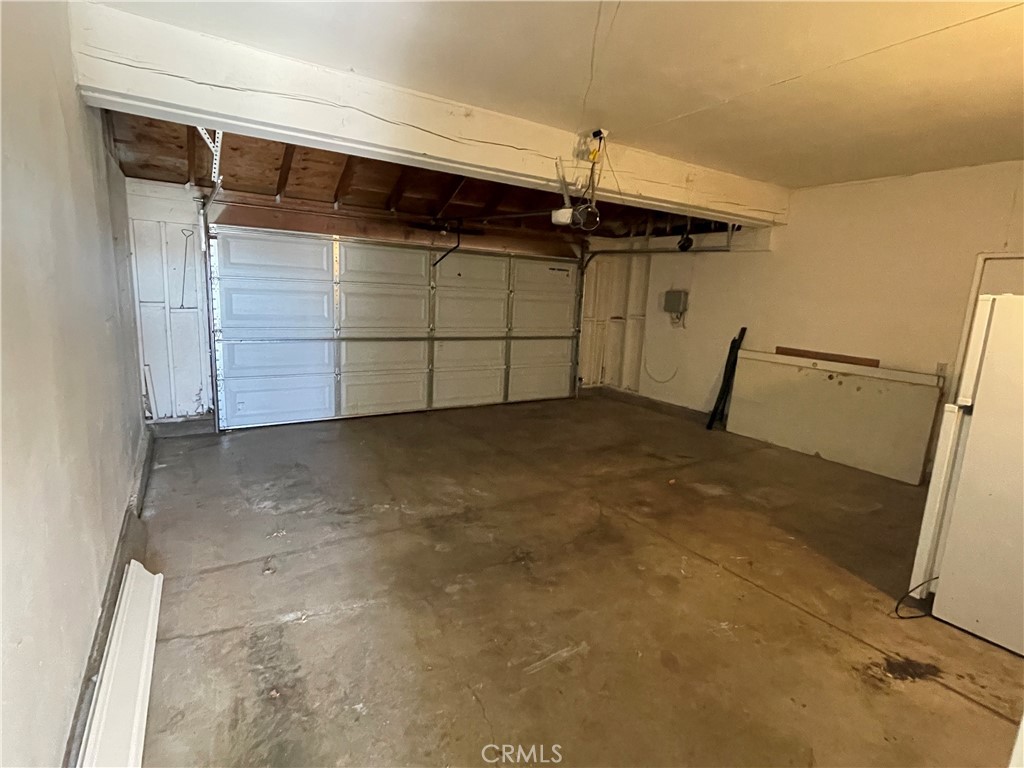 14527 Pony Trail Road Victorville, CA 92392 - Photo 9 of 22