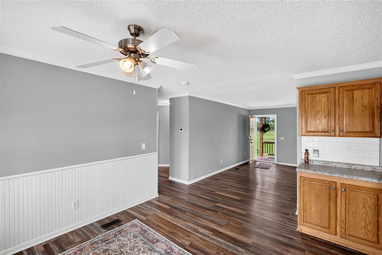 1765 Fisher Ridge Road Horse Cave, KY 42749 - Photo 19 of 47 Gallery Image 19