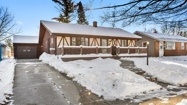 $269,900 | 517 Richmond Avenue, Sheboygan Falls, WI 53085