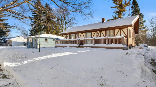 $269,900 | 517 Richmond Avenue, Sheboygan Falls, WI 53085