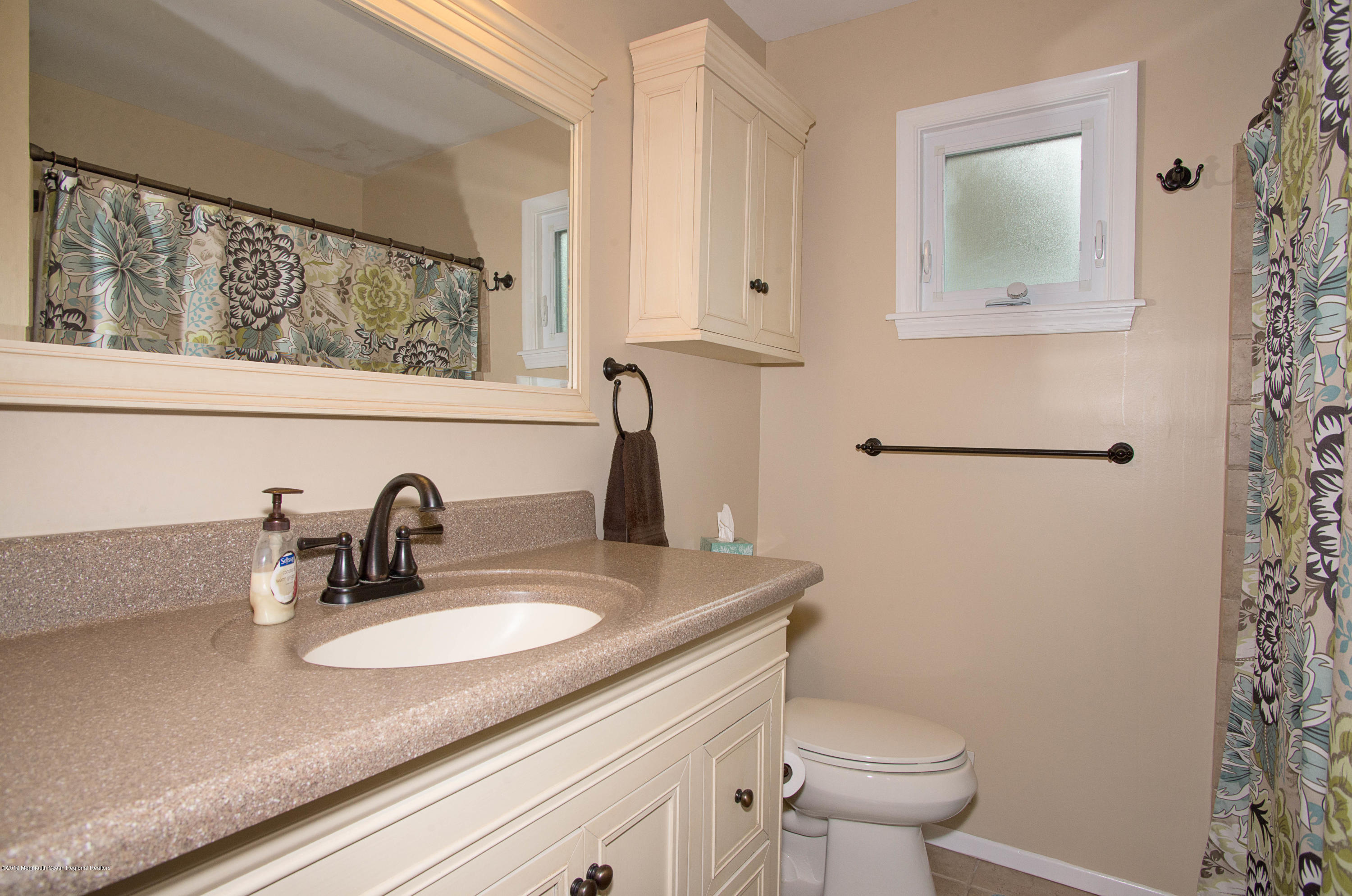 132 Newbury Road Howell, NJ 07731 - Photo 17 of 22 Full Bathroom 1