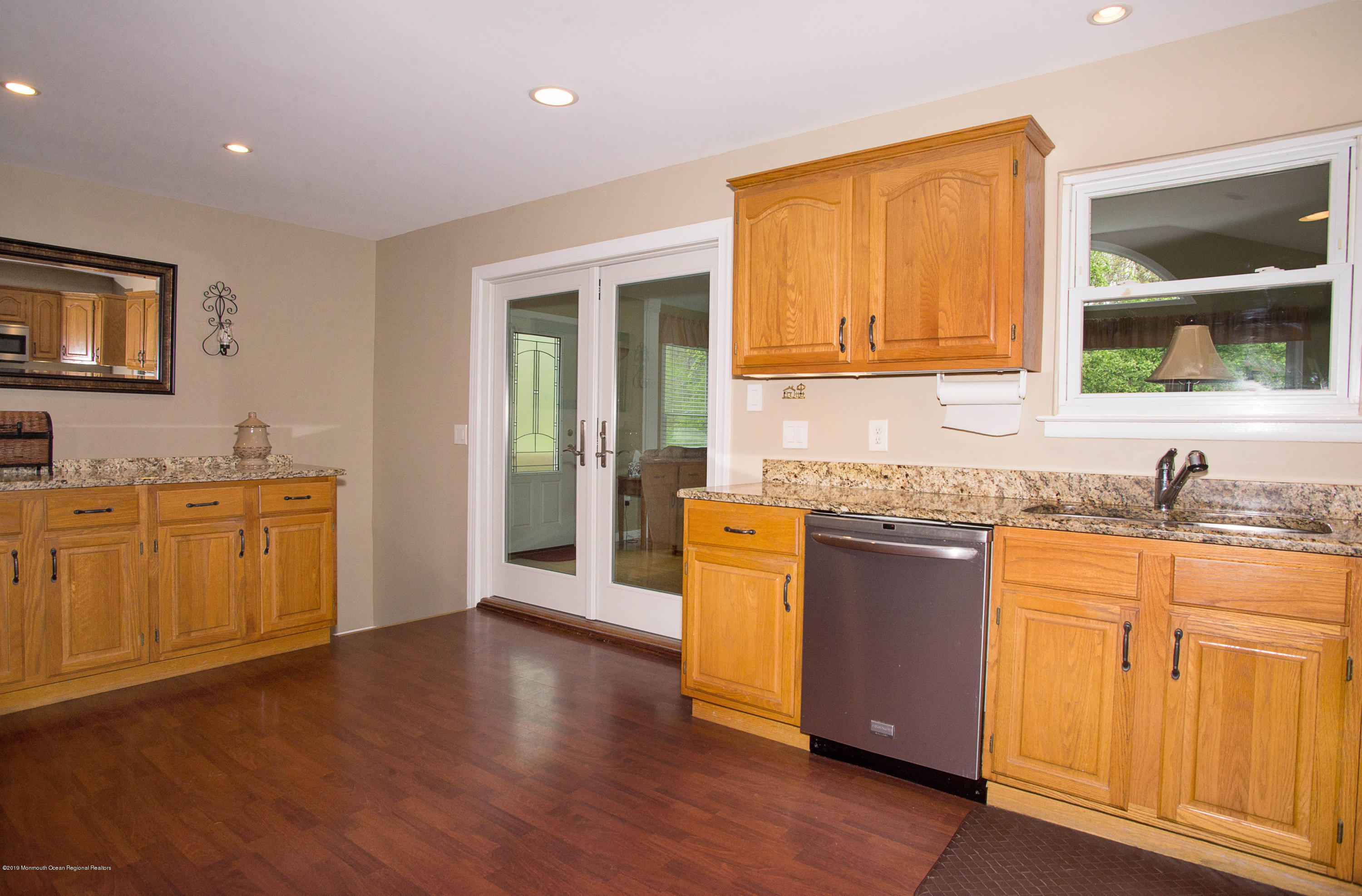 132 Newbury Road Howell, NJ 07731 - Photo 10 of 22 Kitchen
