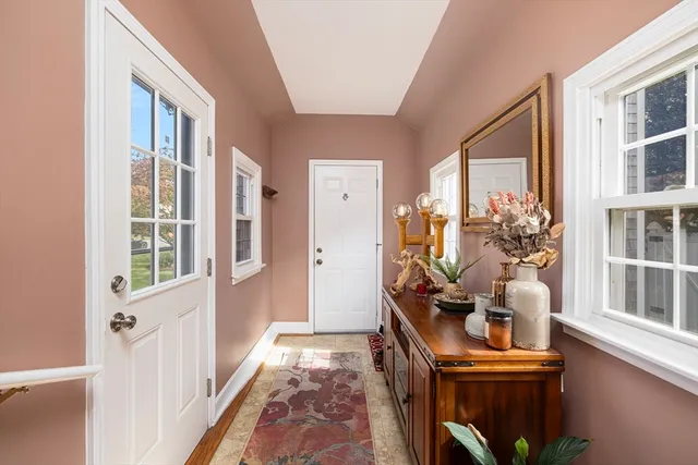 $3,250 | 42 Fairmount Street, New Bedford, MA 02740