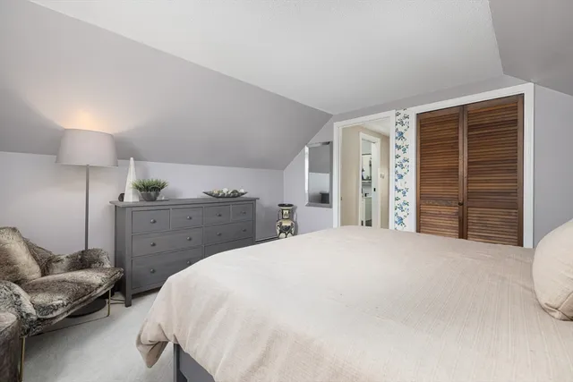 $3,250 | 42 Fairmount Street, New Bedford, MA 02740