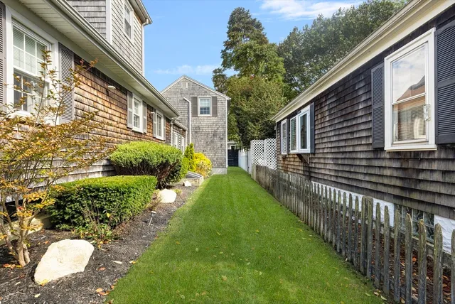 $3,250 | 42 Fairmount Street, New Bedford, MA 02740